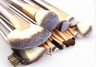 24-Piece Professional Makeup Brush Set